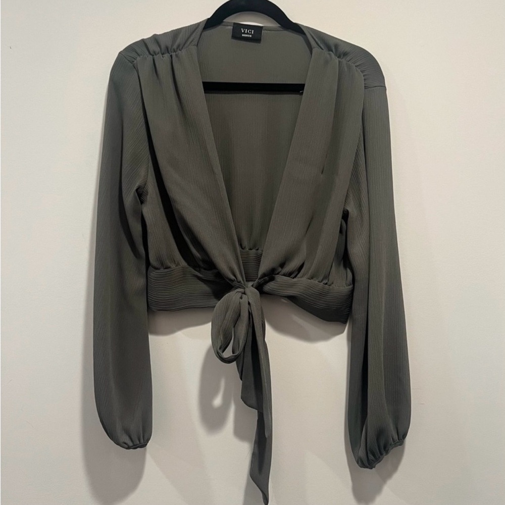 Vici green Tie-Front, crop Blouse